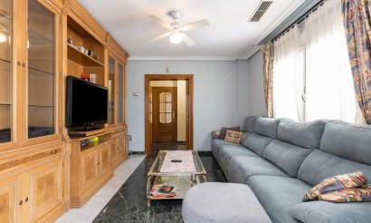 Resale - Villa - Torrevieja - Torreta florida