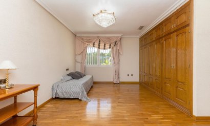 Resale - Villa - Torrevieja - Torreta florida