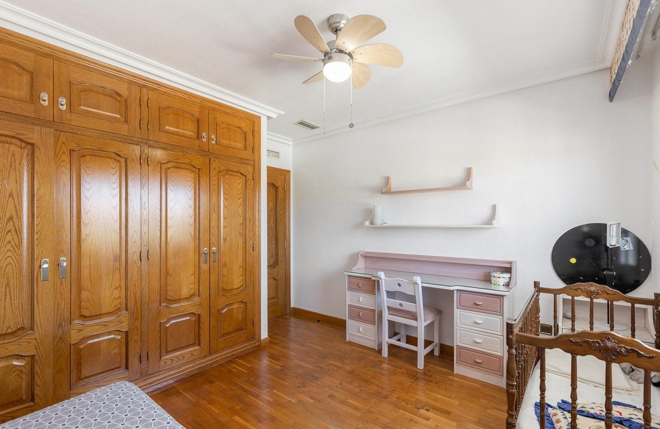 Resale - Villa - Torrevieja - Torreta florida