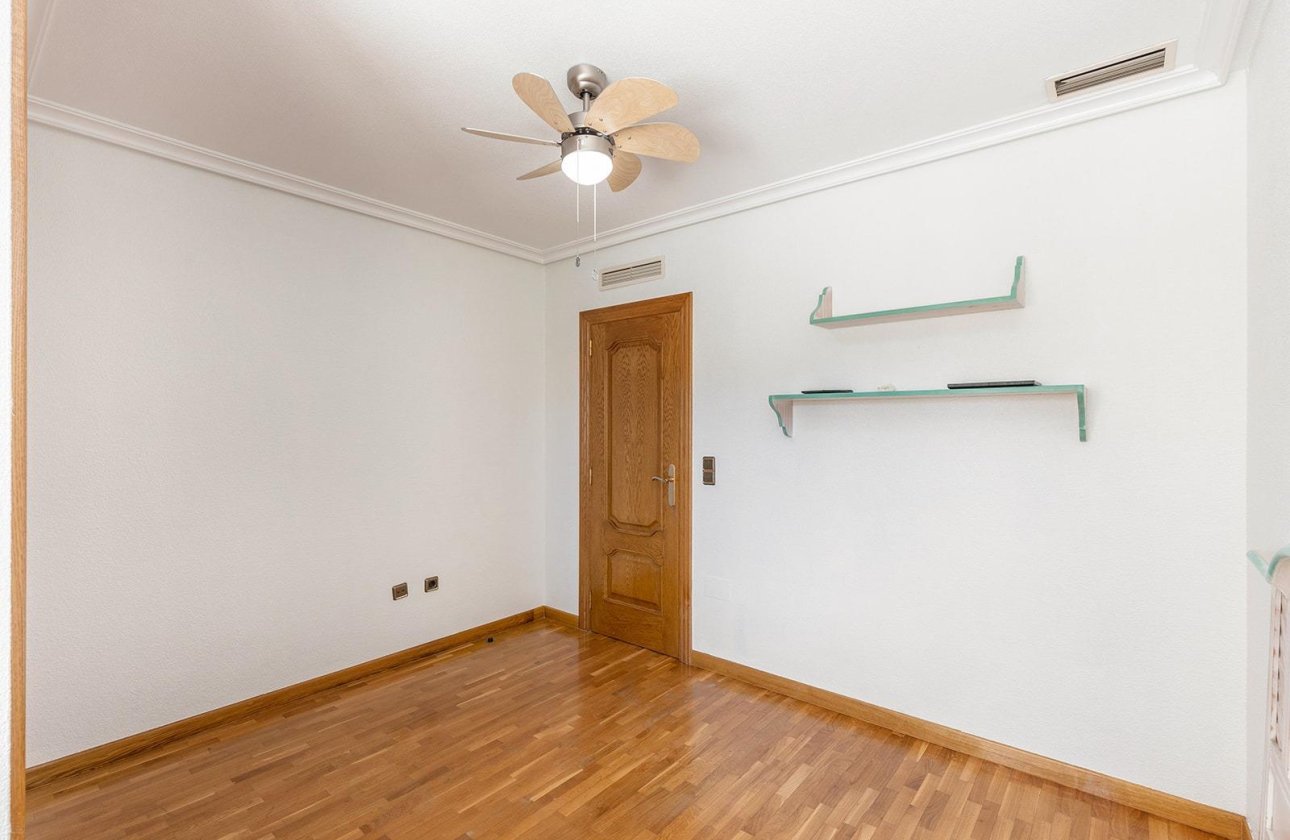 Resale - Villa - Torrevieja - Torreta florida