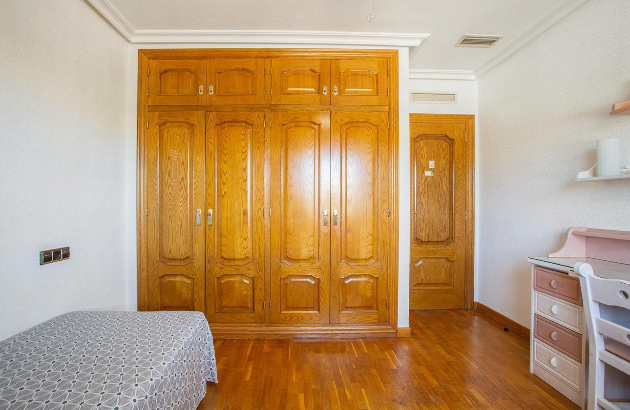 Resale - Villa - Torrevieja - Torreta florida
