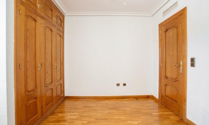 Resale - Villa - Torrevieja - Torreta florida