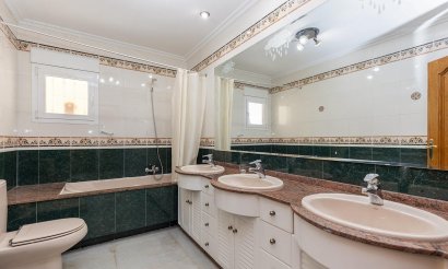 Resale - Villa - Torrevieja - Torreta florida
