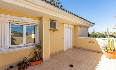 Resale - Villa - Torrevieja - Torreta florida