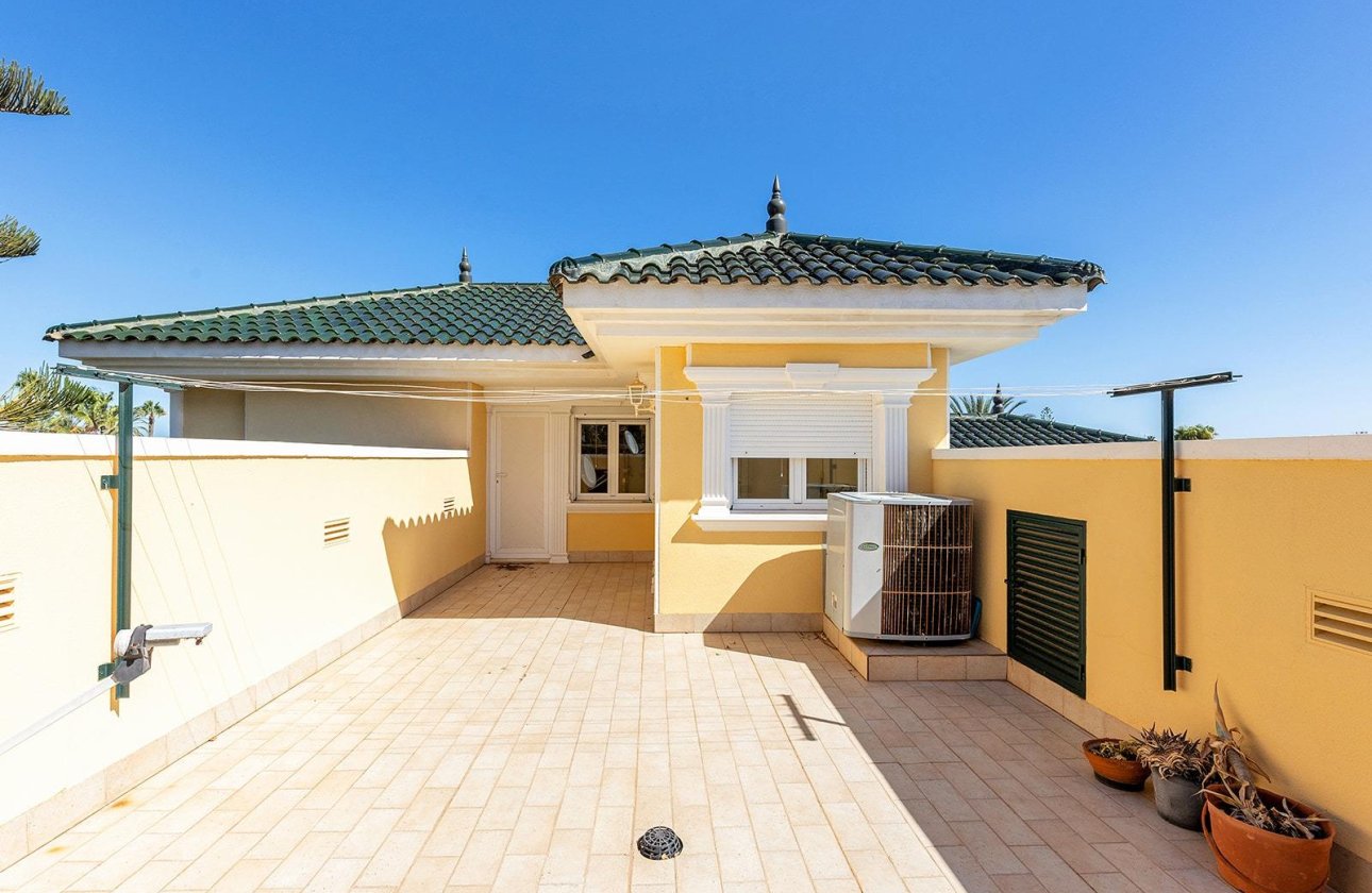 Resale - Villa - Torrevieja - Torreta florida