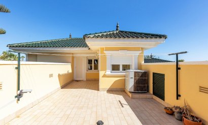 Resale - Villa - Torrevieja - Torreta florida