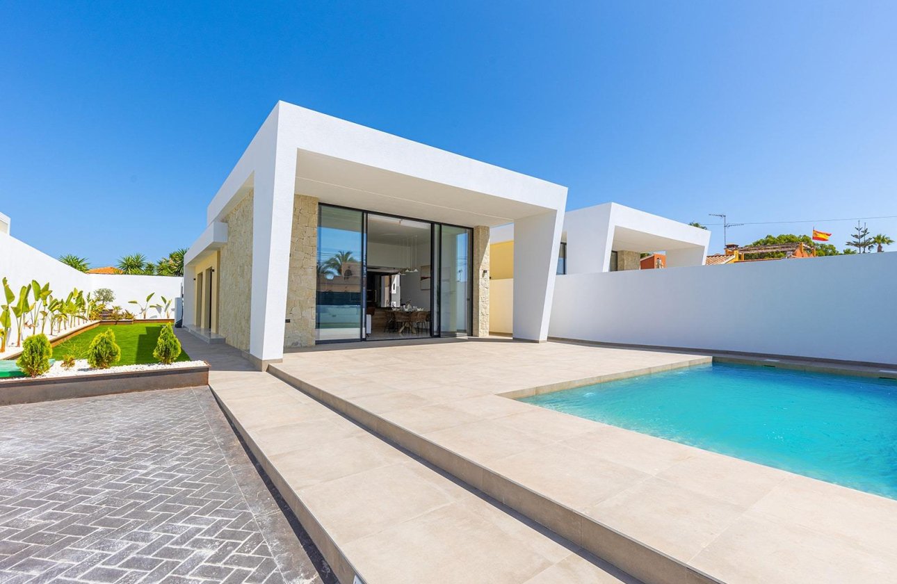 Resale - Villa - Torrevieja - Los Balcones - Los Altos del Edén