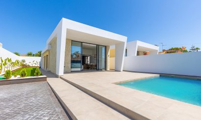 Resale - Villa - Torrevieja - Los Balcones - Los Altos del Edén