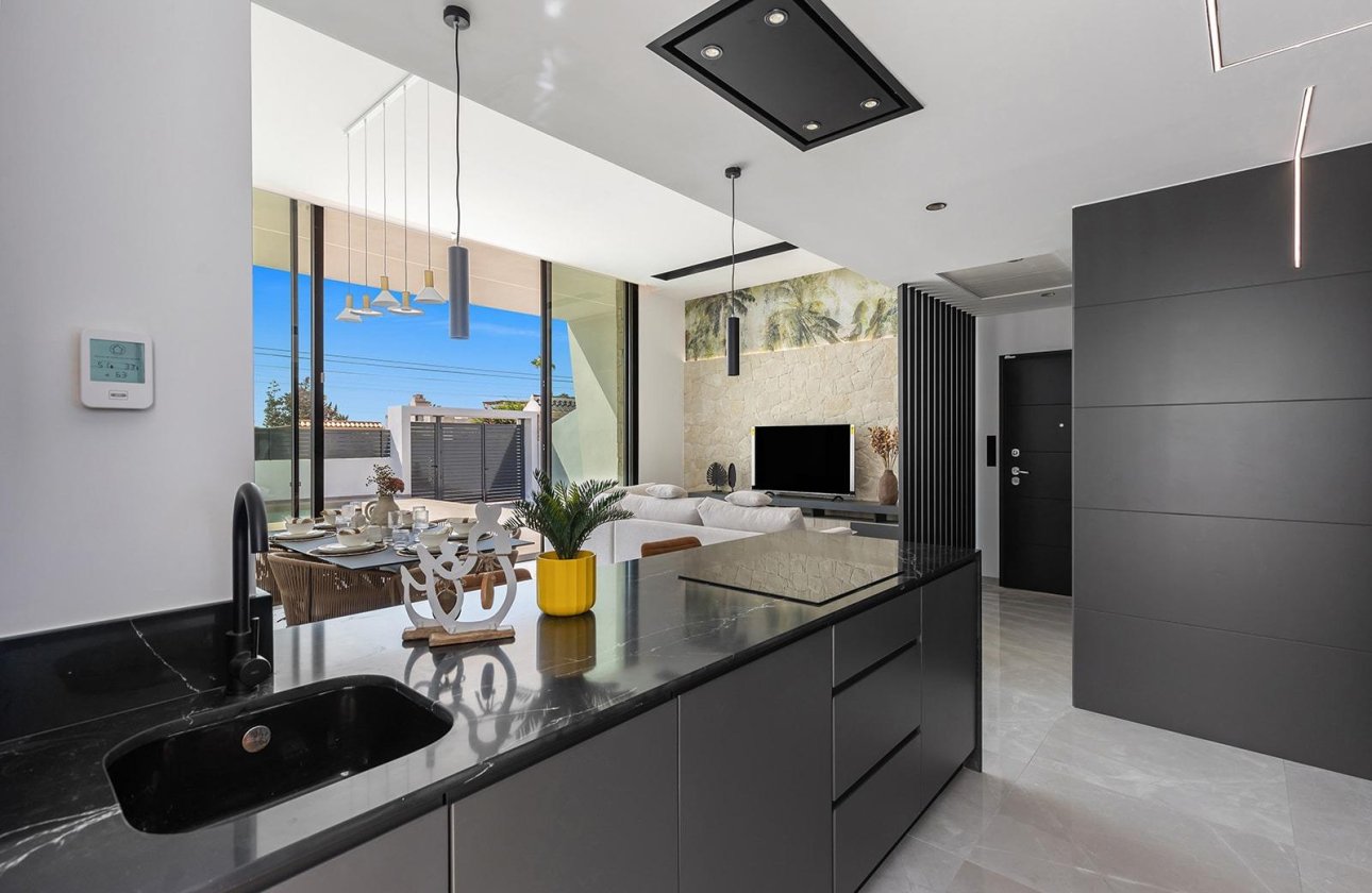 Resale - Villa - Torrevieja - Los Balcones - Los Altos del Edén