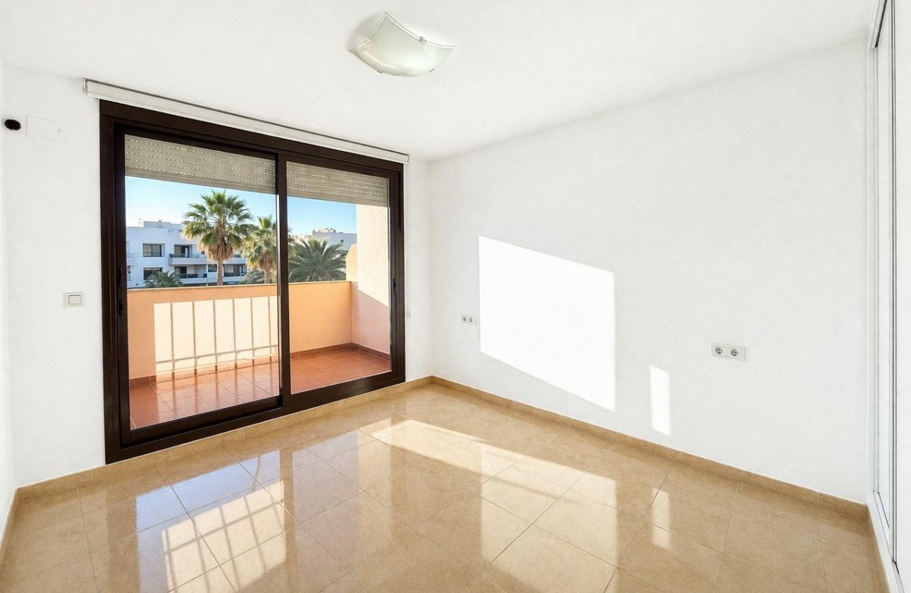 Resale - Townhouse - Torrevieja - Aguas Nuevas