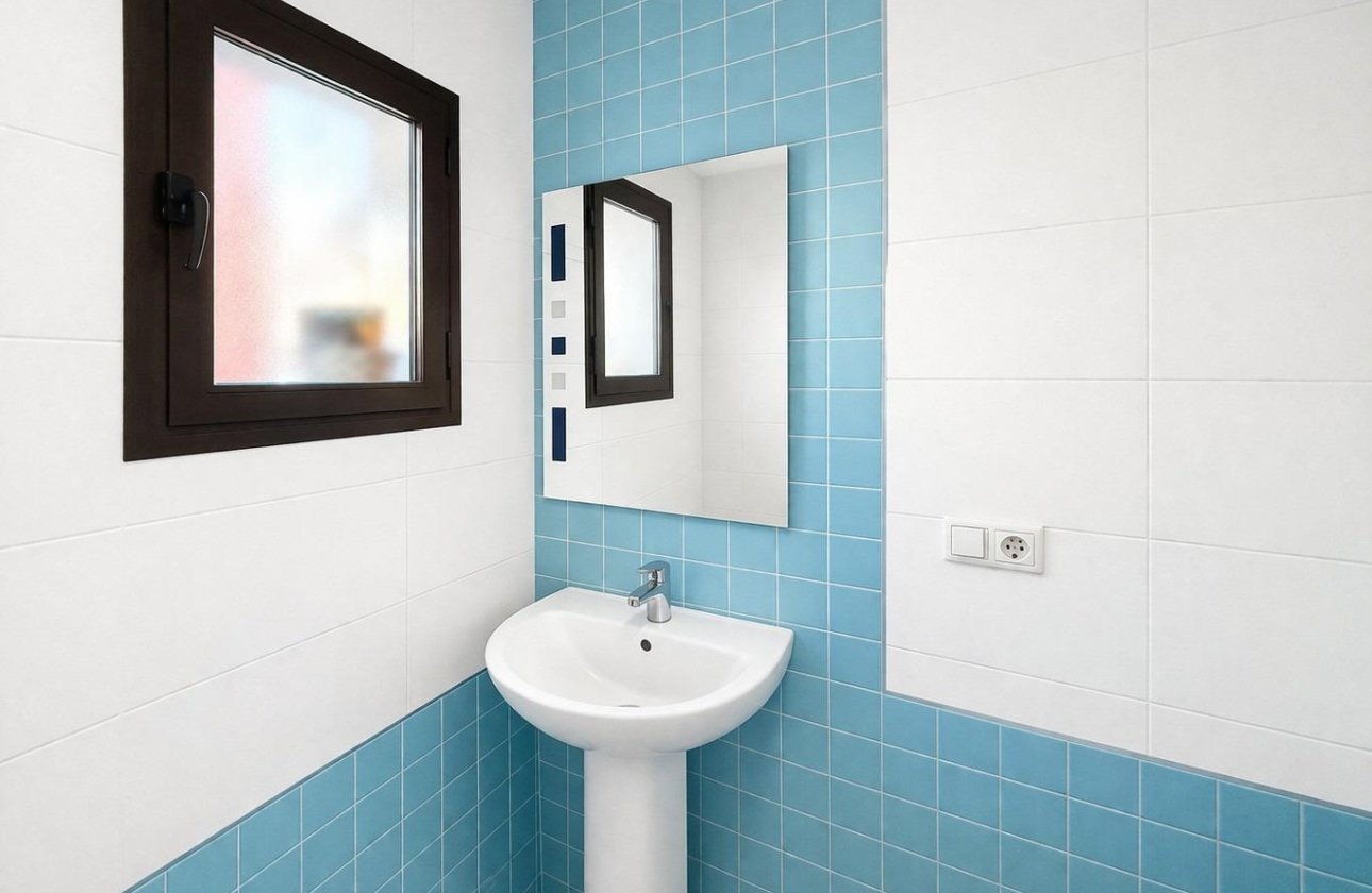 Resale - Townhouse - Torrevieja - Aguas Nuevas
