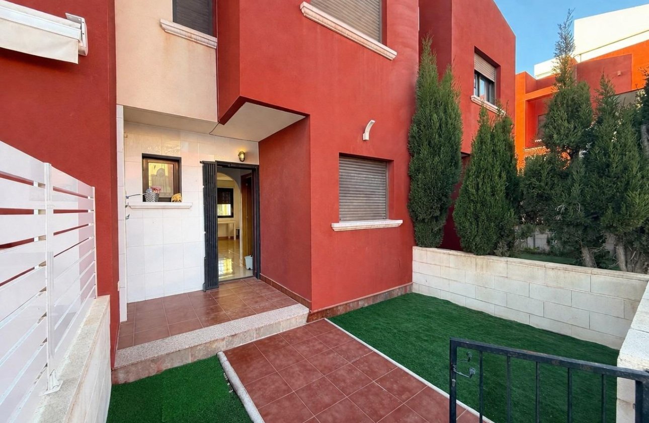 Resale - Townhouse - Torrevieja - Aguas Nuevas