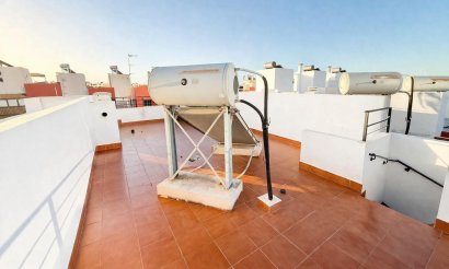 Resale - Townhouse - Torrevieja - Aguas Nuevas