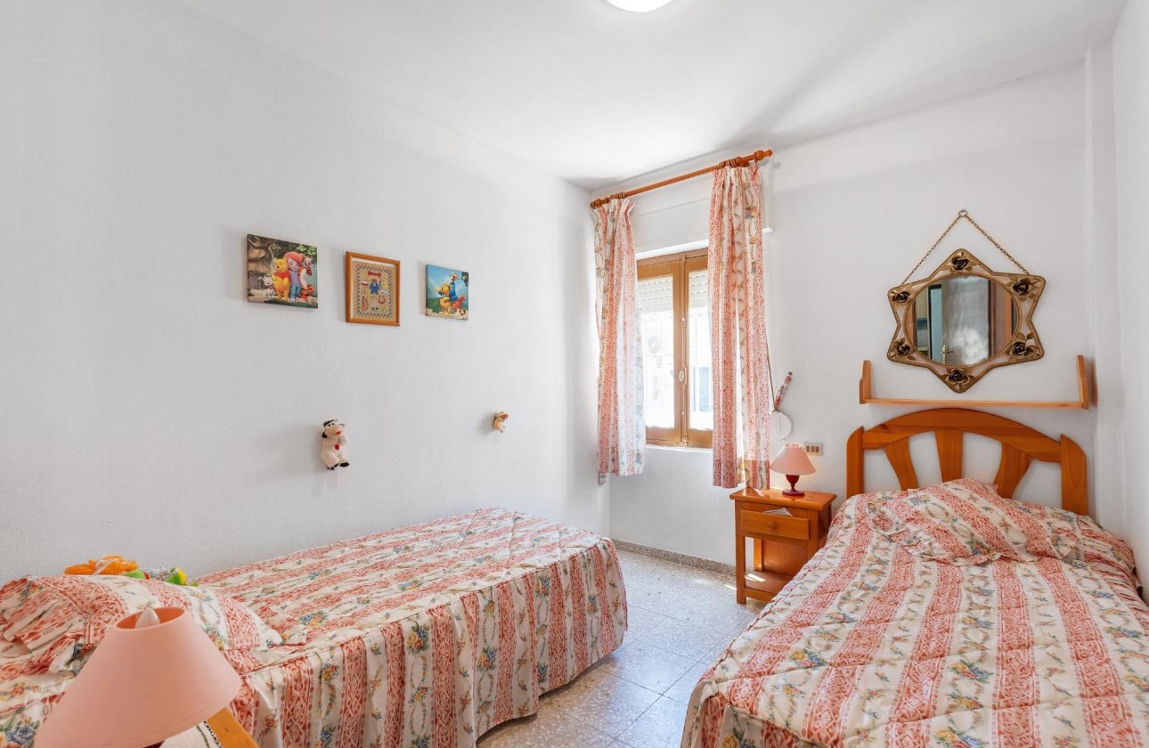 Resale - Bungalow - Torrevieja - Los Europeos