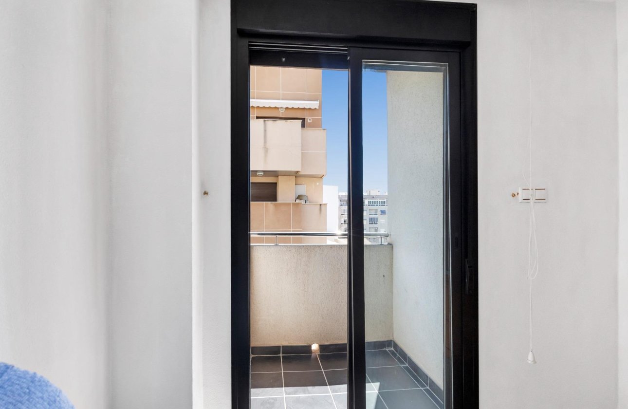 Resale - Apartment / flat - Torrevieja - torrevieja
