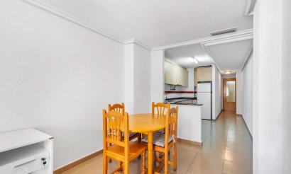 Resale - Apartment / flat - Torrevieja - torrevieja