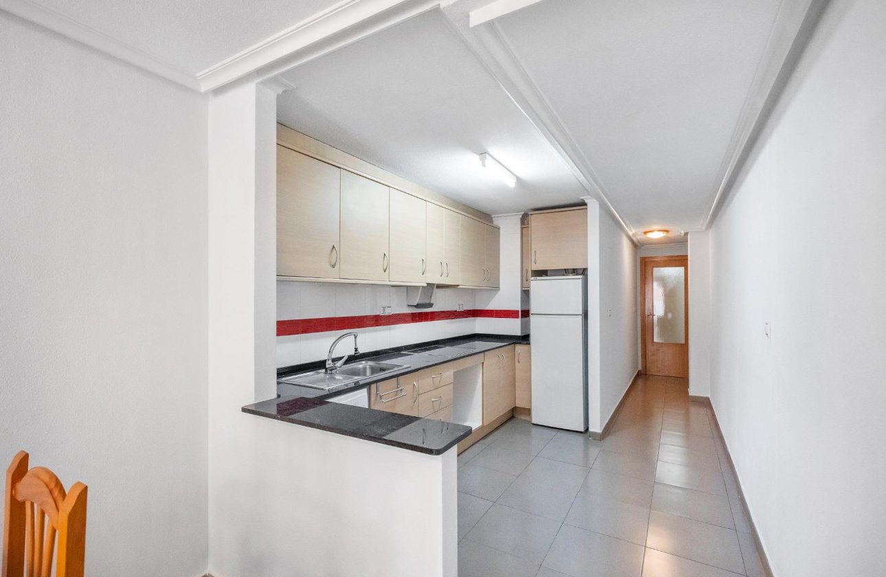 Resale - Apartment / flat - Torrevieja - torrevieja