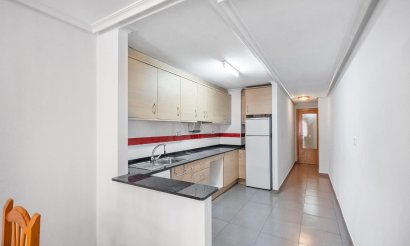 Resale - Apartment / flat - Torrevieja - torrevieja