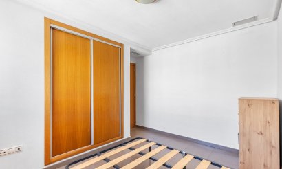 Resale - Apartment / flat - Torrevieja - torrevieja