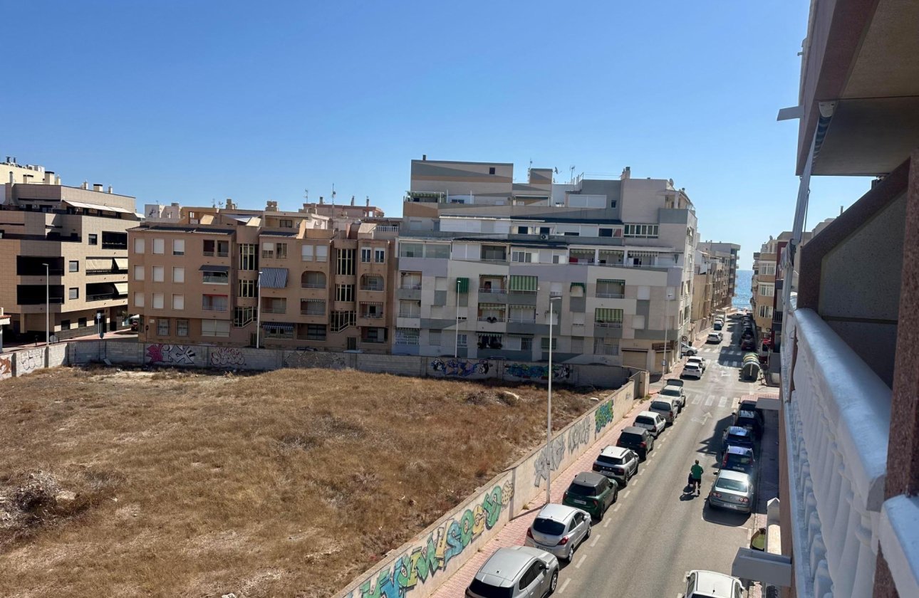 Reventa - Apartamento / piso - Torrevieja - La Mata pueblo