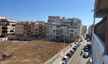 Reventa - Apartamento / piso - Torrevieja - La Mata pueblo