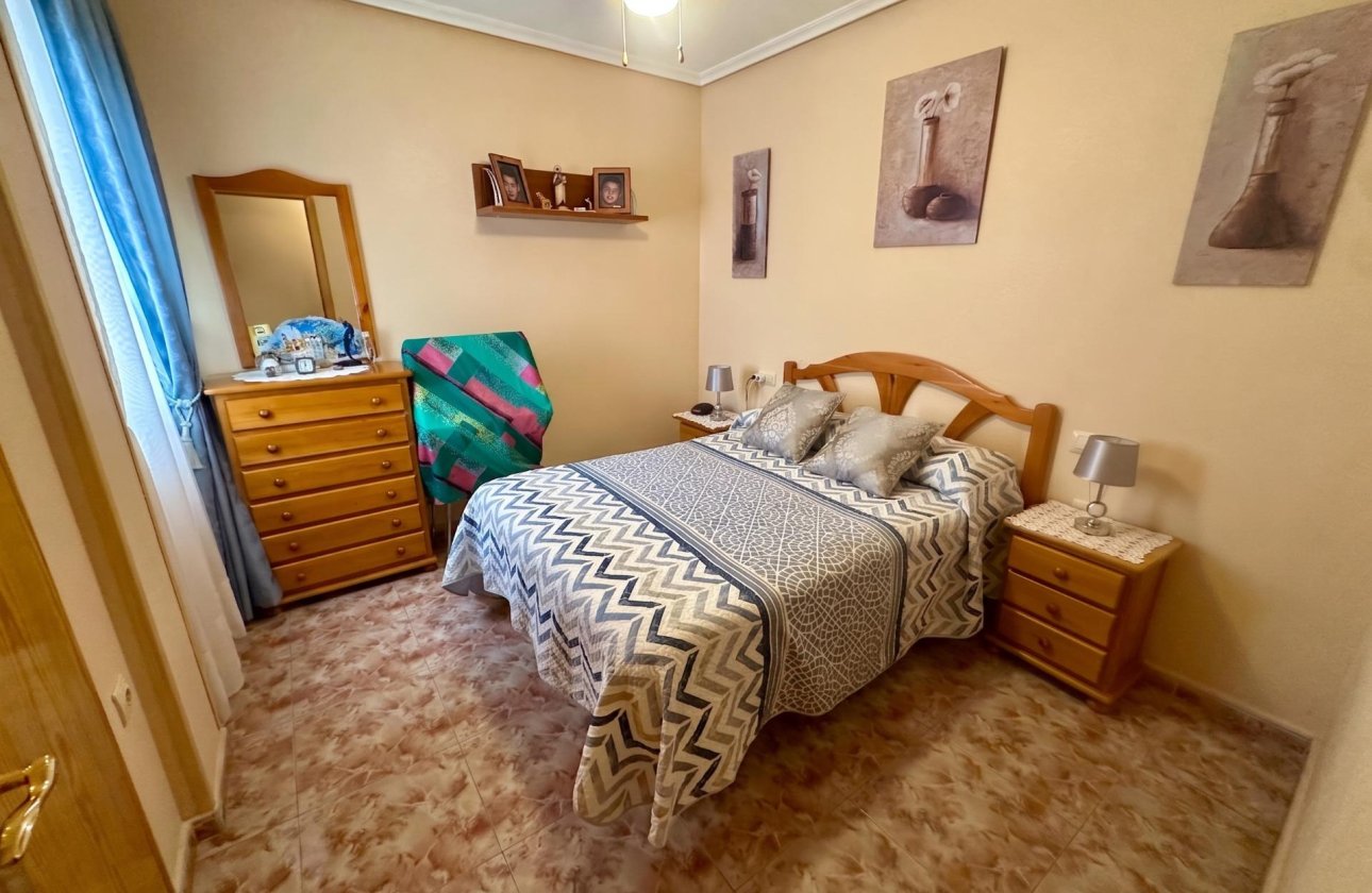 Reventa - Apartamento / piso - Torrevieja - La Mata pueblo