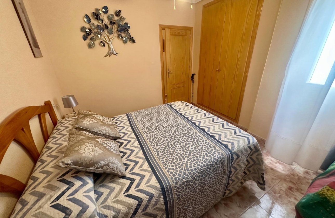 Reventa - Apartamento / piso - Torrevieja - La Mata pueblo
