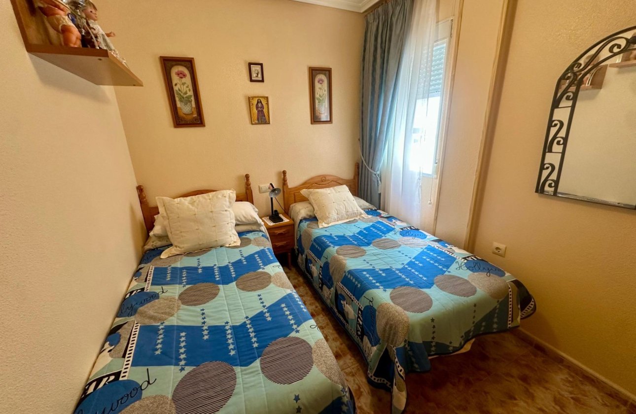 Reventa - Apartamento / piso - Torrevieja - La Mata pueblo