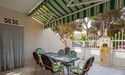 Resale - Bungalow - Torrevieja - Playa de los Naufragos