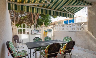 Resale - Bungalow - Torrevieja - Playa de los Naufragos
