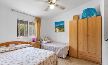 Resale - Bungalow - Torrevieja - Playa de los Naufragos