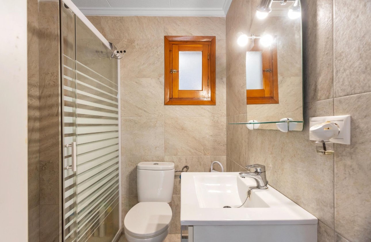 Resale - Bungalow - Torrevieja - Playa de los Naufragos