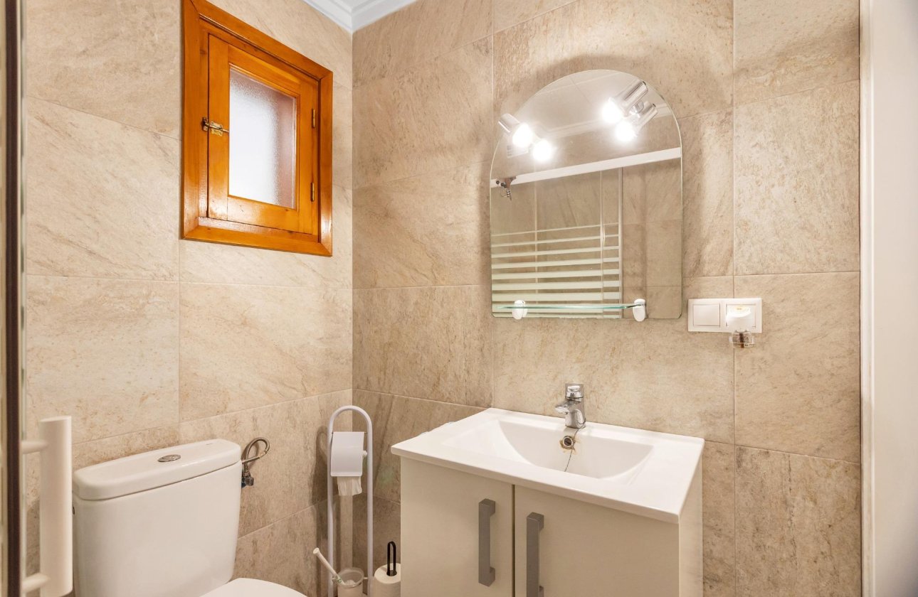 Resale - Bungalow - Torrevieja - Playa de los Naufragos