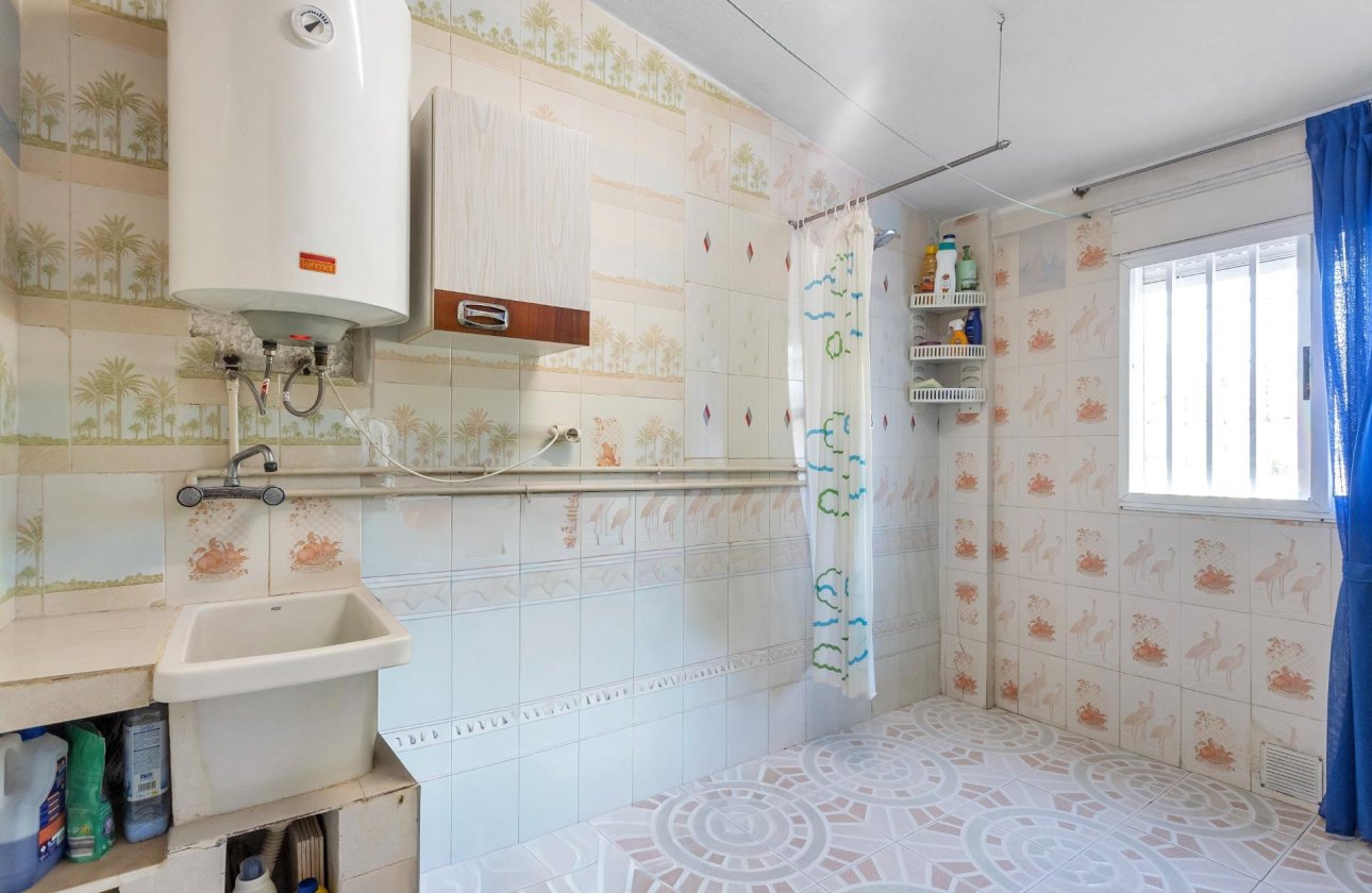 Resale - Bungalow - Torrevieja - Playa de los Naufragos