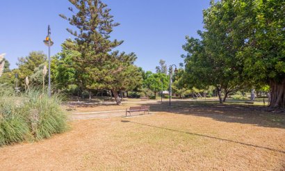 Resale - Bungalow - Torrevieja - Playa de los Naufragos