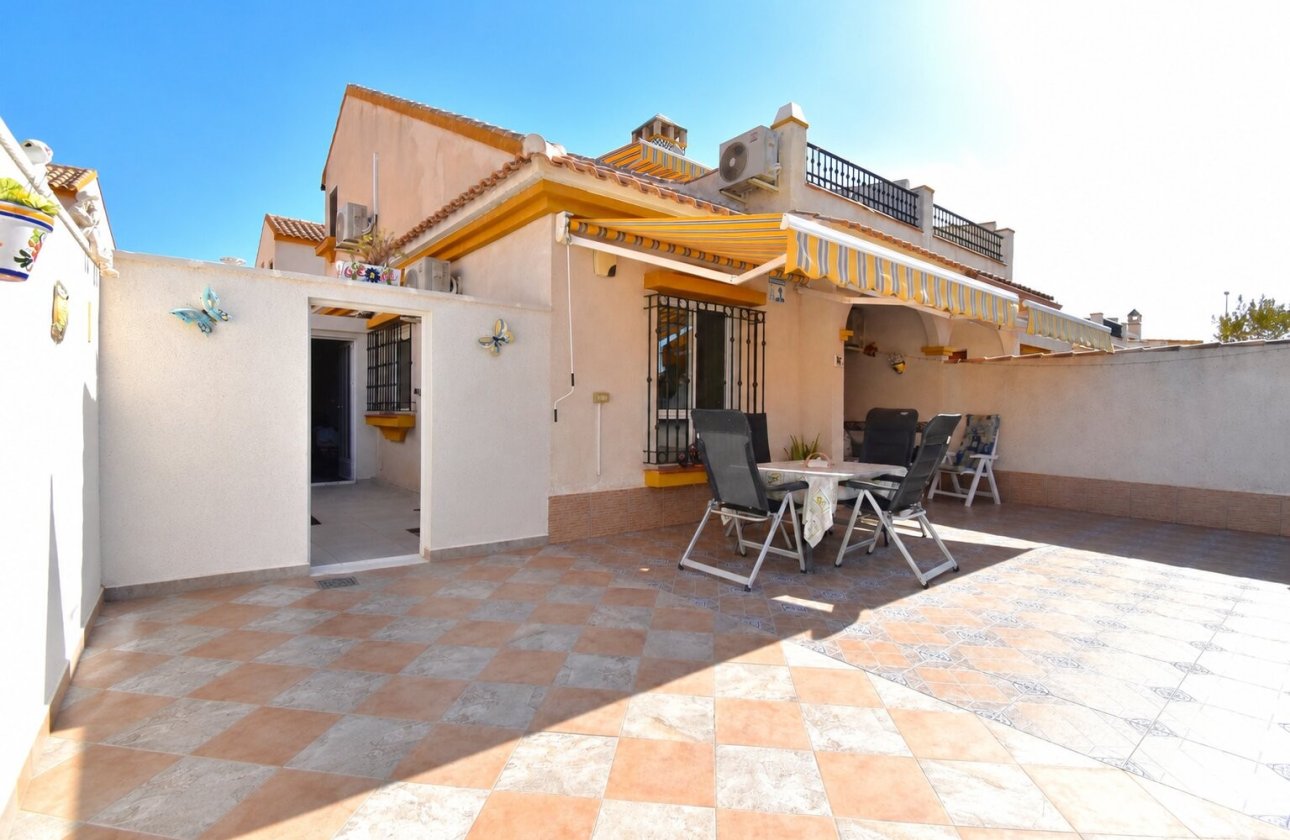 Resale - Villa / Semi detached - Orihuela Costa - La Zenia