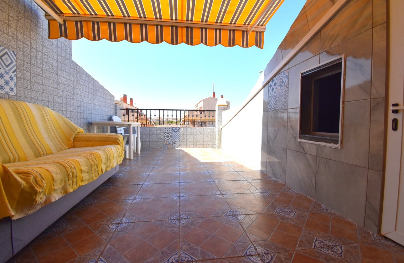 Resale - Villa / Semi detached - Orihuela Costa - La Zenia