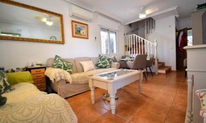 Resale - Villa / Semi detached - Orihuela Costa - La Zenia