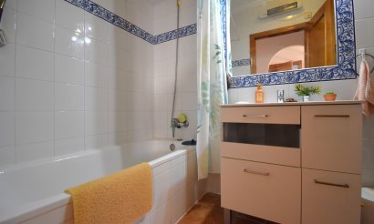 Resale - Villa / Semi detached - Orihuela Costa - La Zenia