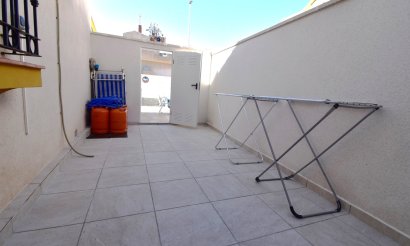 Resale - Villa / Semi detached - Orihuela Costa - La Zenia
