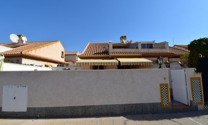 Resale - Villa / Semi detached - Orihuela Costa - La Zenia