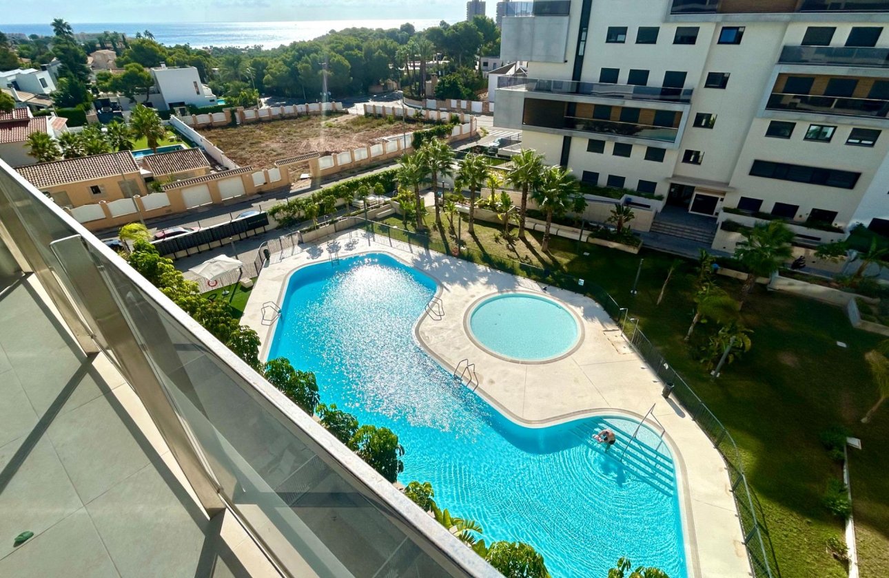 Resale - Apartment / flat - Dehesa de Campoamor - Campoamor