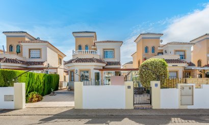 Resale - Villa - Guardamar del Segura