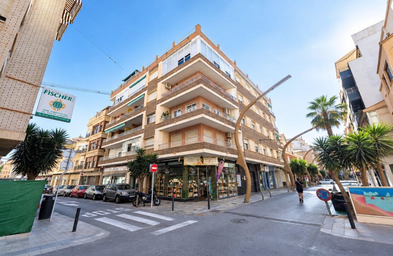 Resale - Apartment / flat - Torrevieja - torrevieja