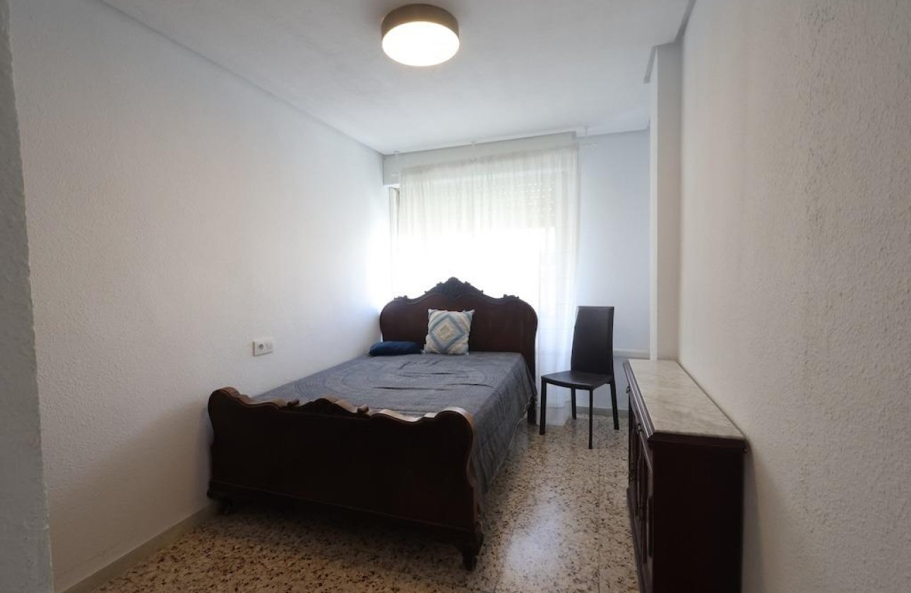 Resale - Apartment / flat - Torrevieja - torrevieja