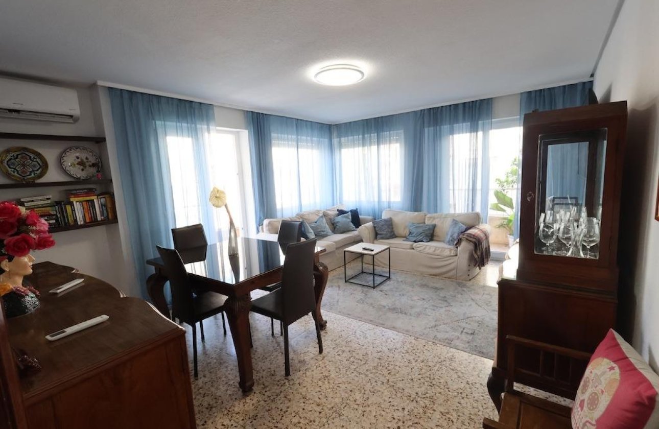 Resale - Apartment / flat - Torrevieja - torrevieja