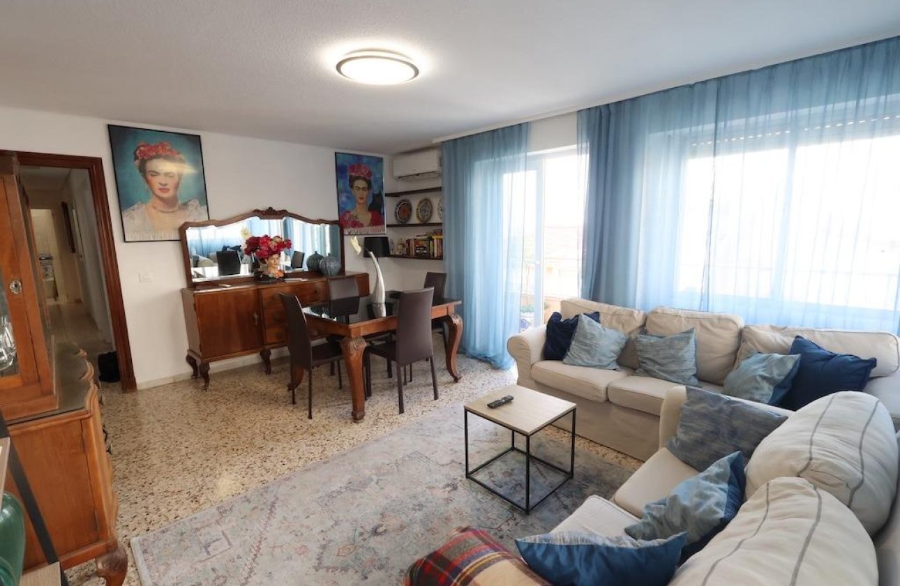 Resale - Apartment / flat - Torrevieja - torrevieja