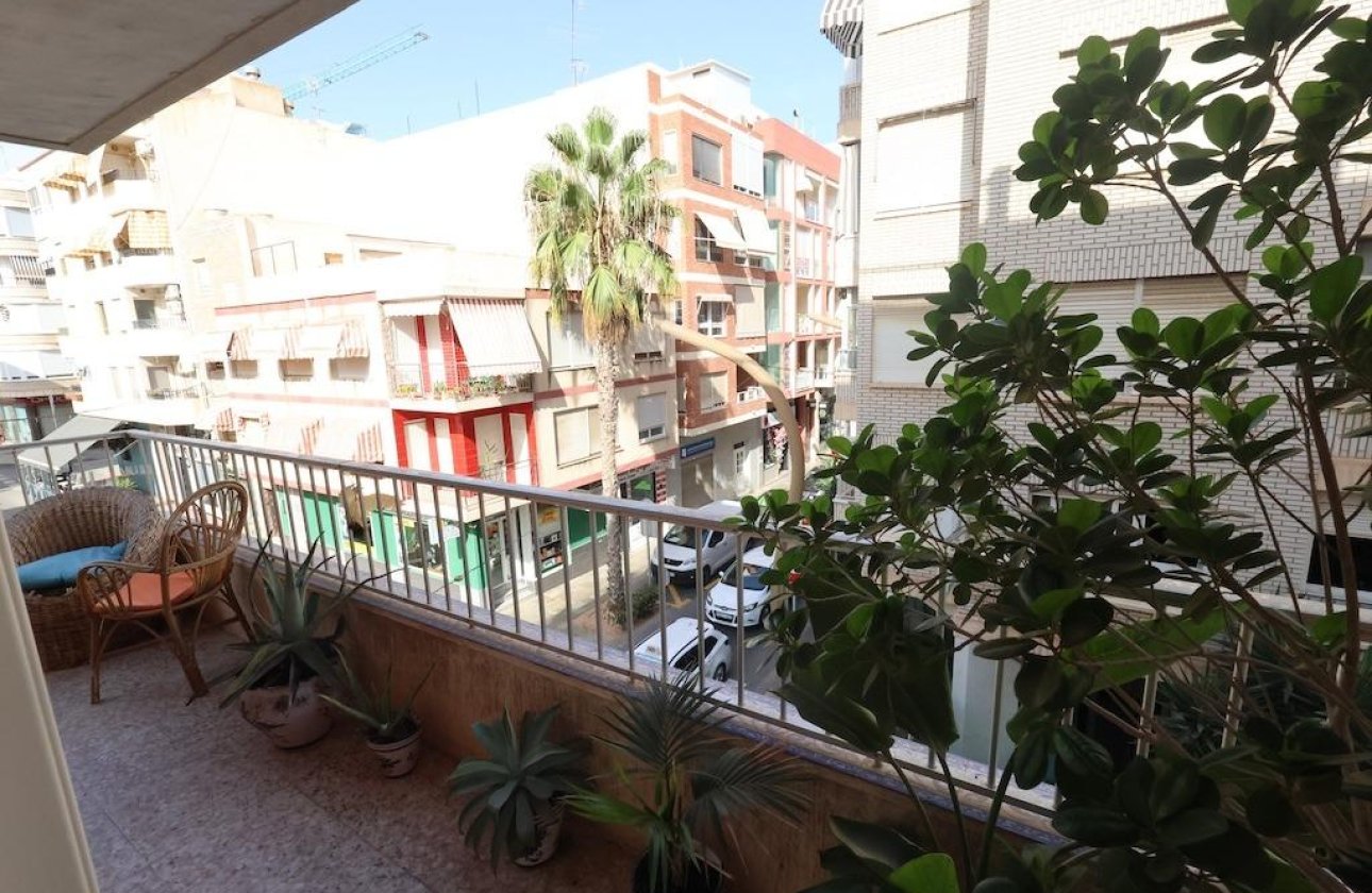 Resale - Apartment / flat - Torrevieja - torrevieja