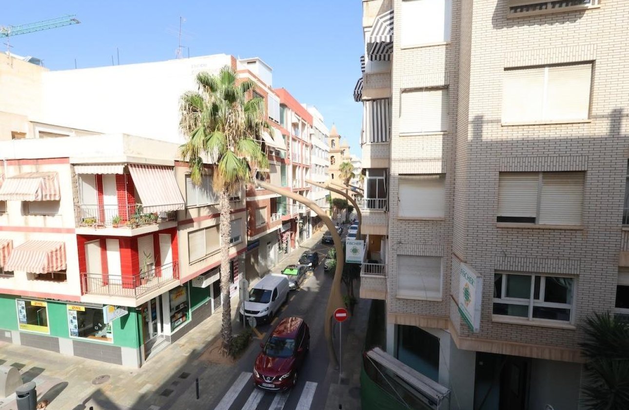 Resale - Apartment / flat - Torrevieja - torrevieja