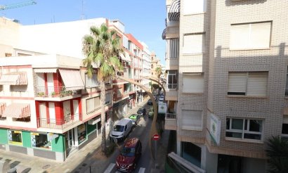 Resale - Apartment / flat - Torrevieja - torrevieja